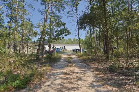 3524 J W Hollington Rd, Freeport, FL 32439