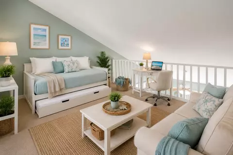 330 Bluefish Dr #208, Fort Walton Beach, FL 32548