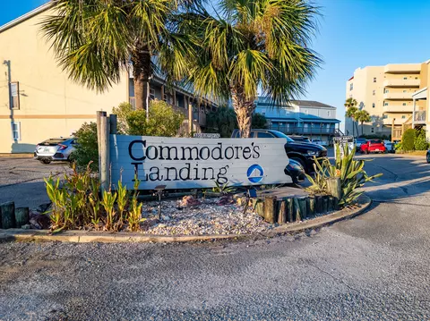 330 Bluefish Dr #208, Fort Walton Beach, FL 32548