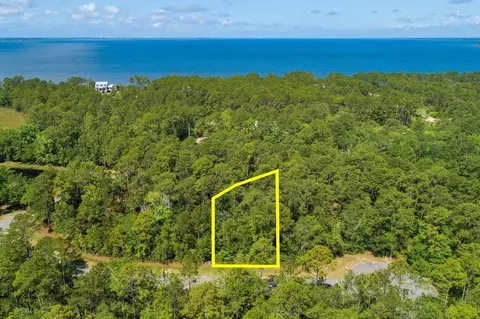lot114 Oak, Freeport, FL 32439
