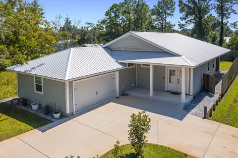 106 Joseph Ave, Niceville, FL 32578