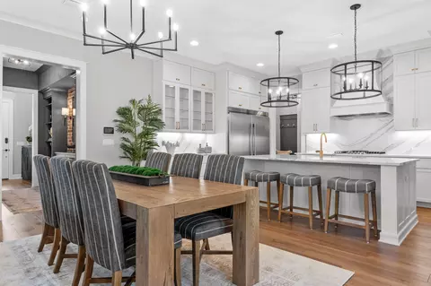 Dining - 471 Shimmer Cir, Freeport, FL 32439 photo 2 of 3