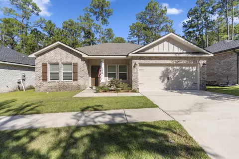 129 Laurel Oaks Dr, Freeport, FL 32439
