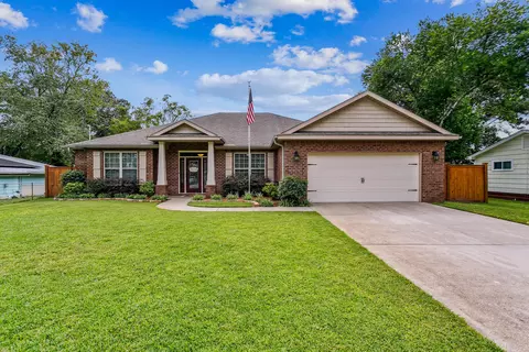 218 NW Moriarty St, Fort Walton Beach, FL 32548