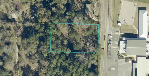 8102 5th St, Laurel Hill, FL 32567