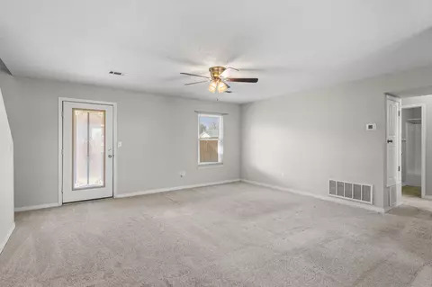 Living - 429 Northview Ln, Crestview, FL 32536 photo 3 of 3