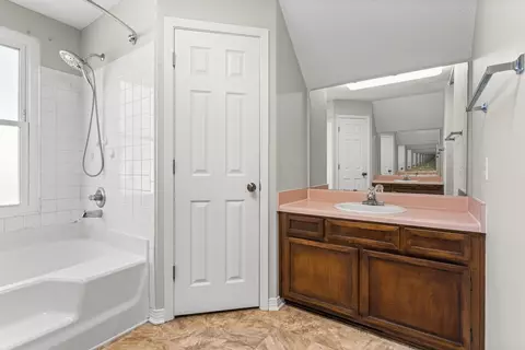 Entry Way - 429 Northview Ln, Crestview, FL 32536 photo 2 of 3
