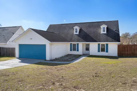 Exterior - 429 Northview Ln, Crestview, FL 32536 photo 2 of 5