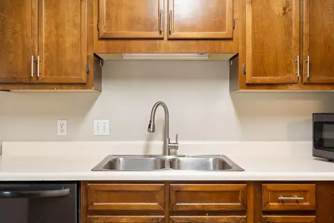 Kitchen - 429 Northview Ln, Crestview, FL 32536 photo 5 of 5