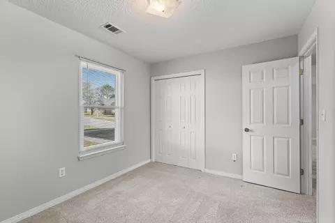 Bedroom - 429 Northview Ln, Crestview, FL 32536 photo 3 of 9