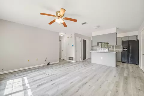 102 Grimes Ave, Crestview, FL 32536