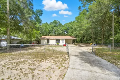 Exterior - 102 Grimes Ave, Crestview, FL 32536 photo 2 of 6