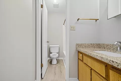 Bath - 102 Grimes Ave, Crestview, FL 32536 photo 2 of 3