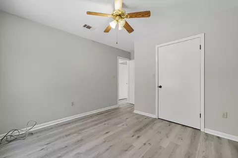 Bedroom - 102 Grimes Ave, Crestview, FL 32536 photo 6 of 7