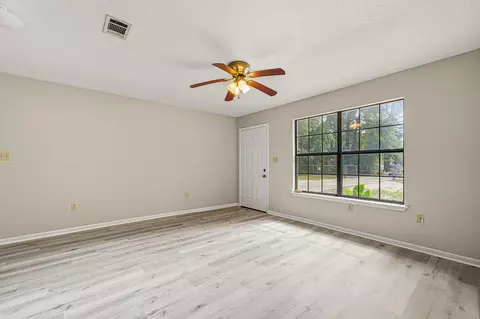 Living - 102 Grimes Ave, Crestview, FL 32536 photo 3 of 3