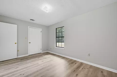 Bedroom - 102 Grimes Ave, Crestview, FL 32536 photo 5 of 7