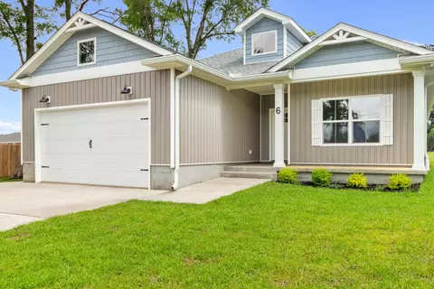 6 Coweta Rd, Cantonment, FL 32533