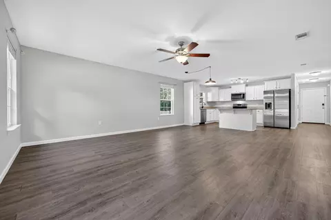 Living - 1833 Gainer Ave, Baker, FL 32531 photo 2 of 5