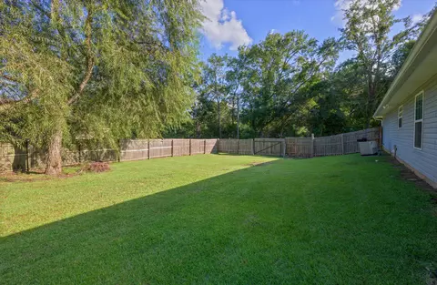 Exterior - 1833 Gainer Ave, Baker, FL 32531 photo 8 of 10