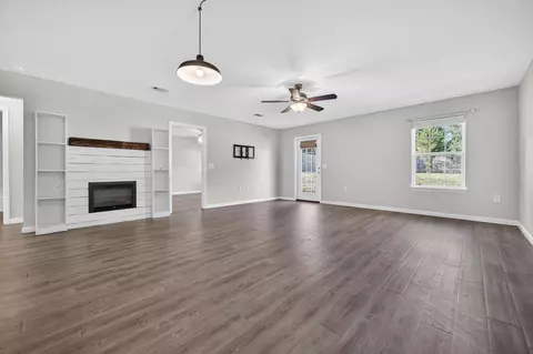 Living - 1833 Gainer Ave, Baker, FL 32531 photo 4 of 5