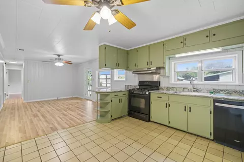 Kitchen - 2128 3rd Ave, Crestview, FL 32539 photo 6 of 6