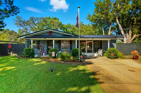 34 NW Hemlock Dr, Fort Walton Beach, FL 32548