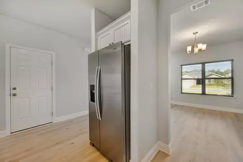 Entry Way - 231 Baycliff Dr, Crestview, FL 32536 photo 7 of 8