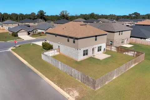 View/Area - 231 Baycliff Dr, Crestview, FL 32536 photo 3 of 5