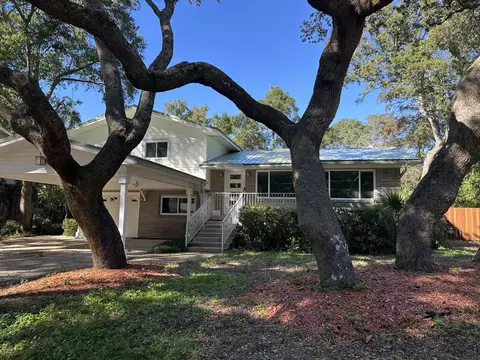 300 Plymouth Ave, Fort Walton Beach, FL 32547