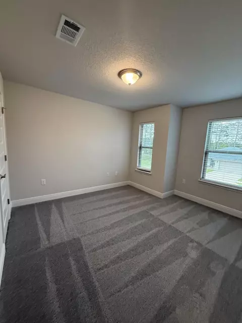 Bedroom - 199 Ridgeway Cir, Crestview, FL 32536 photo 4 of 4