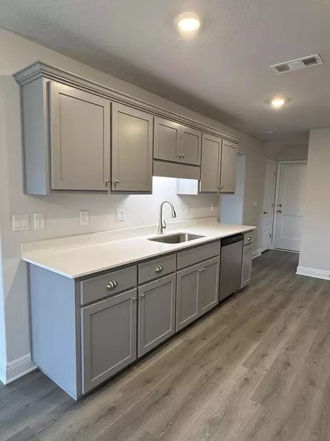 Kitchen - 199 Ridgeway Cir, Crestview, FL 32536 photo 1 of 5