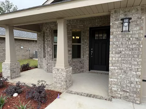 Exterior - 192 Ridgeway Cir, Crestview, FL 32536 photo 3 of 4