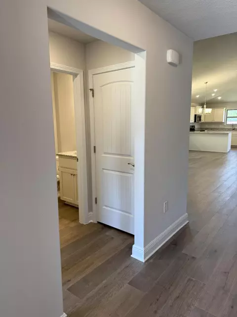 Entry Way - 194 Ridgeway Cir, Crestview, FL 32536 photo 3 of 4