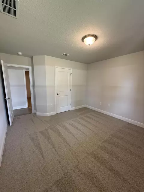 Bedroom - 194 Ridgeway Cir, Crestview, FL 32536 photo 2 of 2