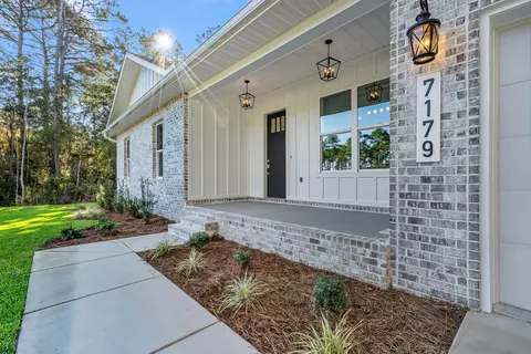 7179 Freedom Ct, Navarre, FL 32566