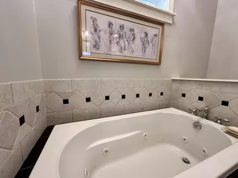 Bath - 786 Symphony Way, Freeport, FL 32439 photo 4 of 9
