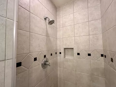 Bath - 786 Symphony Way, Freeport, FL 32439 photo 3 of 9