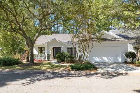 8822 St Andrews Dr, Miramar Beach, FL 32550
