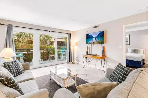 1114 Santa Rosa Blvd UNIT 208, Fort Walton Beach, FL 32548