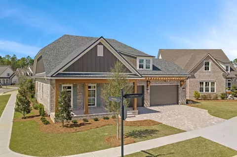 19 Caymus Cv, Freeport, FL 32439