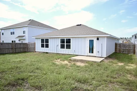 Exterior - 429 Scarborough St, Crestview, FL 32539 photo 4 of 4