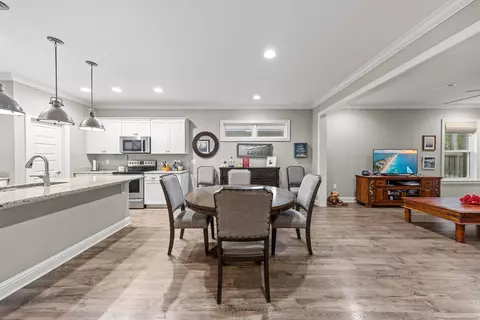 Dining - 40 Oyster Blvd, Freeport, FL 32439 photo 2 of 2