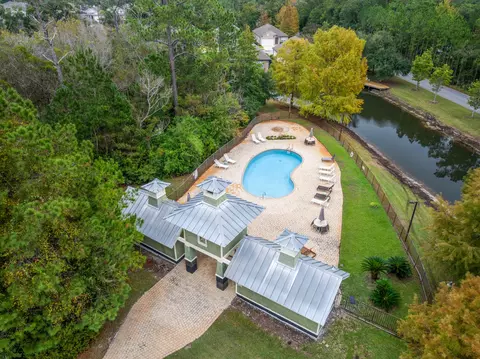 View/Area - 40 Oyster Blvd, Freeport, FL 32439 photo 3 of 4