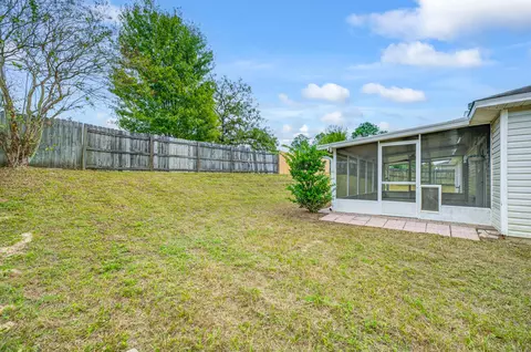 Exterior - 1222 Northview Dr, Crestview, FL 32536 photo 6 of 9