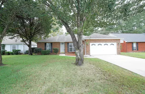 4505 Parkwood Sq, Niceville, FL 32578