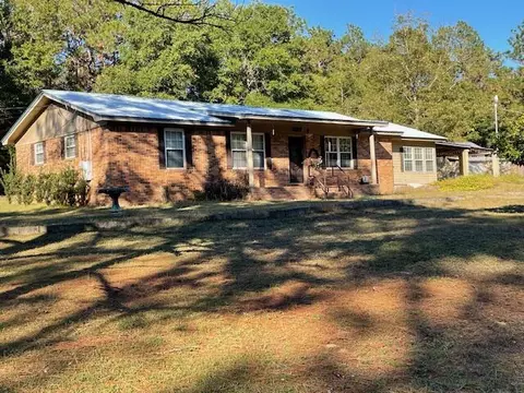 3107 Mayhair Rd, Crestview, FL 32539