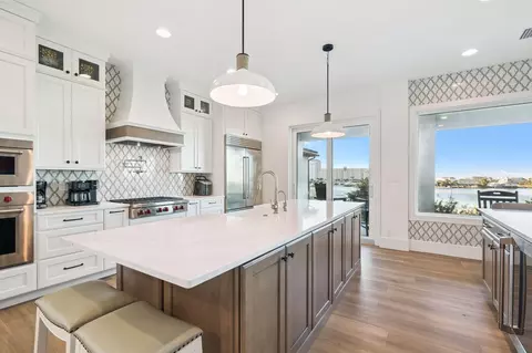Kitchen - 754 Harbor Blvd, Destin, FL 32541 photo 5 of 8