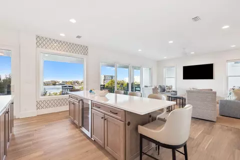 Kitchen - 754 Harbor Blvd, Destin, FL 32541 photo 7 of 8