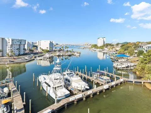 754 Harbor Blvd, Destin, FL 32541