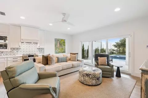 Living - 754 Harbor Blvd, Destin, FL 32541 photo 1 of 6